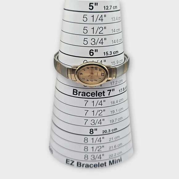 Vintage Timex Two-Tone Gold & Silver Oval Watch - Picture 6 of 6